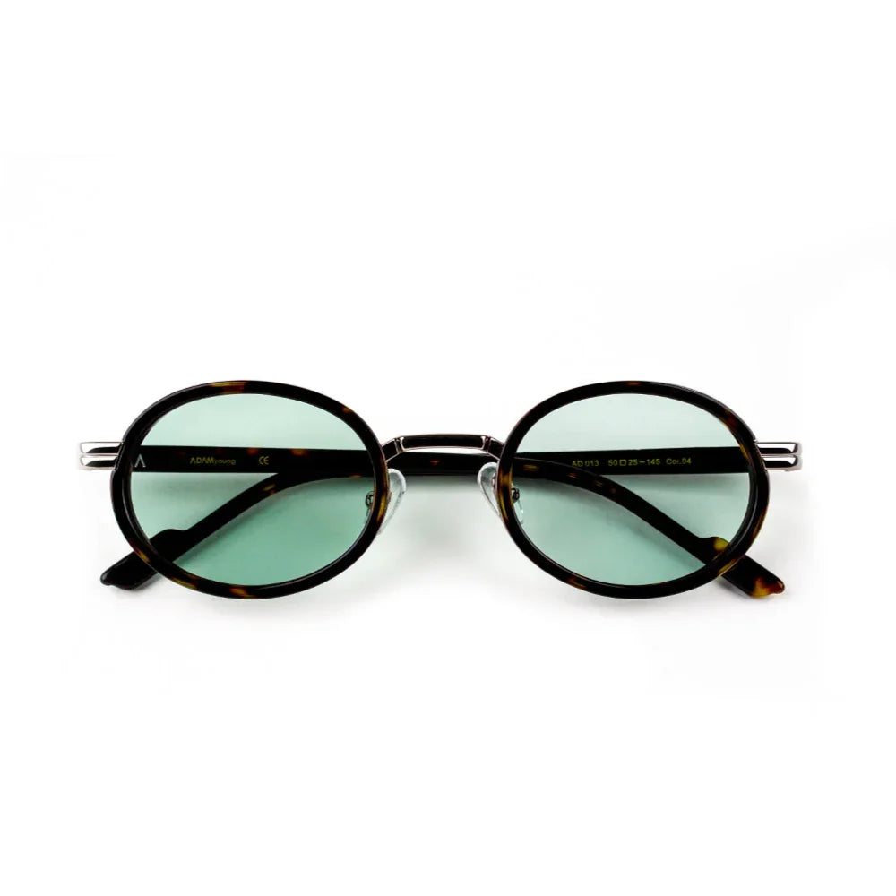 Adam Young Eyewear markasına ait yuvarlak çerçeveli AD 013 güneş gözlüğü modeli